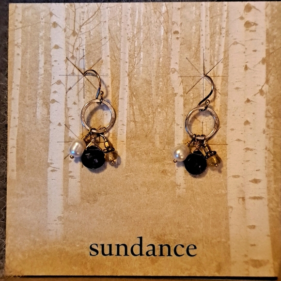 Sundance Earrings - New in box - Picture 4 of 4